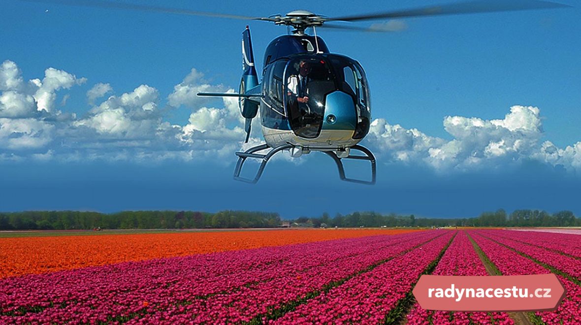 Proleťte se helikoptérou nad květinovými poli v okolí Keukenhofu 