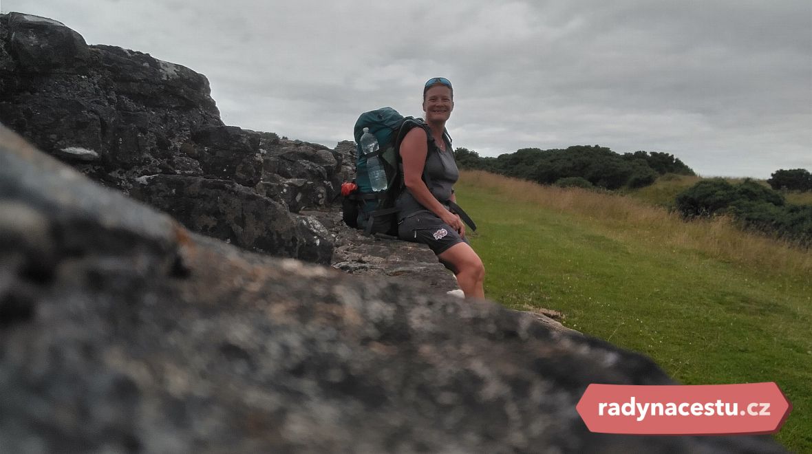 Průvodkyně Lenka Rašková na Hadriánovém Valu