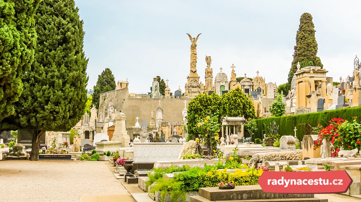 Vydejte se na místa tiché úcty na Hradním vrchu v Nice