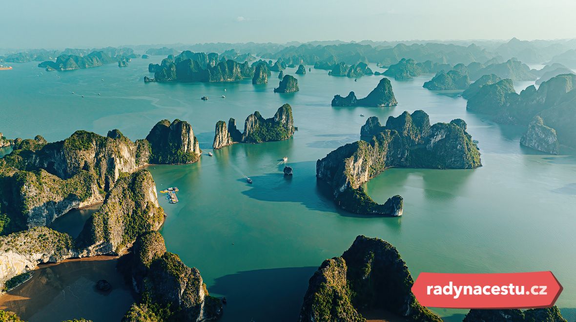 Objevte vápencovou krásu Ha Long Bay