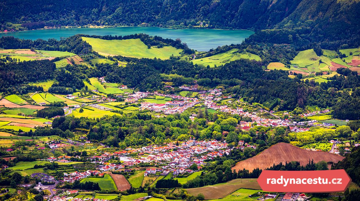 Objevte kouzlo termálního městečka Furnas