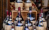 Není Chianti jako Chianti: nápoj bohů z toskánských vinic a příběh černého kohouta z etikety
