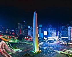 Obelisk na Květnovém náměstí v Buenos Aires