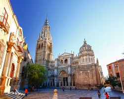 Gotický skvost Toleda – pětilodní katedrála s 22 kaplemi
