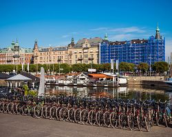 Kolo je ve Stockholmu běžný dopravní prostředek