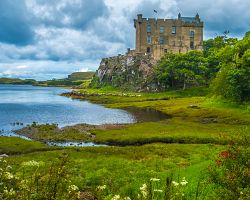 Doposud obývaný skotský hrad Dunvegan