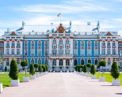 Nádherný Kateřinský palác v Carském Selu u Petrohradu