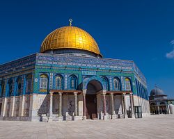 Pozlacená kopule Skalního dómu je neodmyslitelnou součástí jeruzalémského panorama