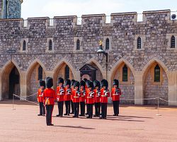 Slavností střídání stráží na hradě Windsor