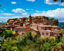Malebné městečko Roussillon