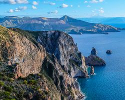 Liparské ostrovy – pozemský ráj v Tyrhénském moři