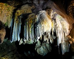 Nádherná krasová výzdoba tatranské Belianské jeskyně