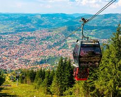 Zážitková jízda lanovkou na horu Trebevič v Sarajevu