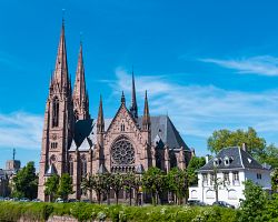 Dominantou Štrasburku je gotická katedrála