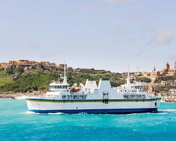 Pendlující linky mezi přístavem Mgar na Gozu a Maltou