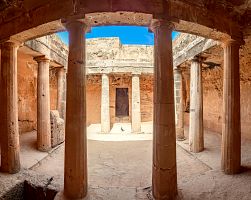 Prozkoumejte královské hrobky v Pafosu