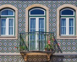 Azujelos – typické portugalské malované kachličky na fasádách domů