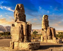 Údolí králů – rozlehlé a slavné pohřebiště egyptských faraónů