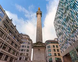 Z monumentu Velkého požáru je krásný výhled na Londýn