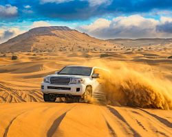 Jízda džípem po dunách pouště