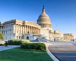Reprezentativní tvář Washingtonu – monumentální budova Kapitolu