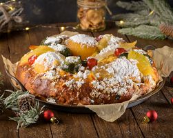 Vyzkoušejte v Cascais Bolo Rei – typický portugalský sváteční koláč…
