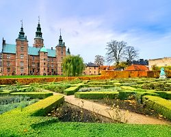 Nádherné zahrady u zámku Rosenborg v Kodani