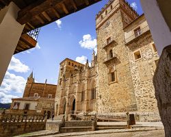 Poutní místo klášter Real Monasterio de Guadalupe