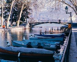 Zimní pohádka v malebném městě Annecy