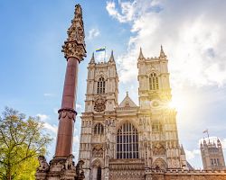 Místo korunovace britských králů – Westminster Abbey