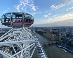 Jedinečný výhled z Londýnského oka na britskou metropoli