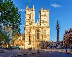 Místo korunovací a pohřbů Westminster Abbey v Londýně