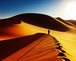 Zažijte východ slunce v srdci Sahary…