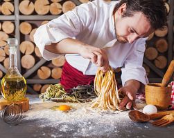 Poodhalte tajemství výroby italských těstovin pod vedením kuchařského mistra…