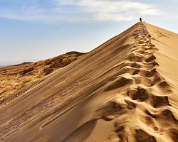 Zpívající duny - přírodní zázrak Kazachstánu.