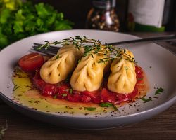 Culurgiones – tradiční těstoviny plněné směsí brambor, sýra Pecorino a máty. Ochutnejte!