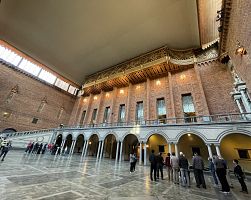 Působivé interiéry Radnice ve Stockholmu
