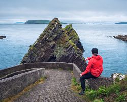 Fantastické výhledy na oceán z poloostrova Dingle na pobřeží jižního Irska