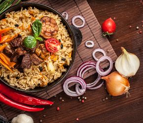 Ázerbájdžán a Gruzie + TRADIČNÍ KUCHYNĚ + KOSTEL NEJSVĚTĚJŠÍ TROJICE V GERGETI