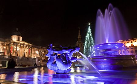 Vánoční hra světel a barev Trafalgarského náměstí
