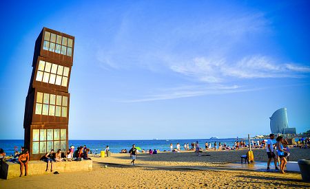 Odpočinek na pláži Barceloneta