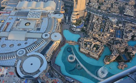 Nákupy v Dubai Mall nebo romantika u Dubai Fountain?