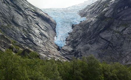Ledovcový splaz Briksdalsbreen