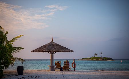 Večerní pohoda Malediv s vůní oceánu