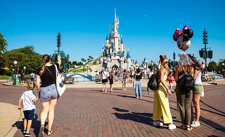 Procházka uličkami Disneylandu s průvodkyní Magdou
