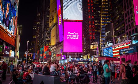 Noční život na Times Square