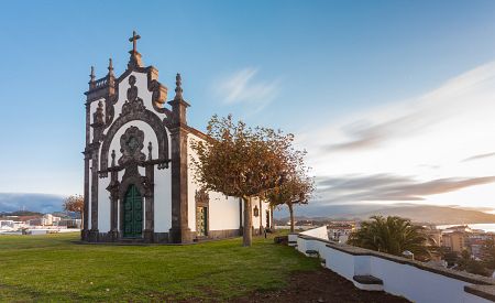 Kaple Mae de Deus v Ponta Delgadě