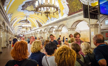 Stanice moskevského metra Komsomolskaja si obdiv našich cestovatelů zaslouží