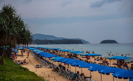 Největší pláž ostrova Phuket – Karon Beach