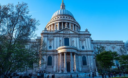 Druhá největší katedrála světa – londýnská katedrála sv. Pavla